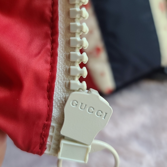 GUCCI Nylon Multicolor with Floral Stripe Puffer Jacket W/ Logo Patch - Picture 16 of 16